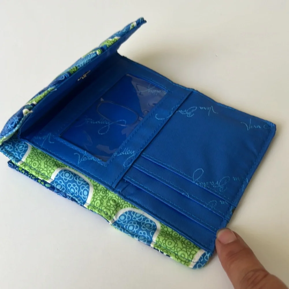 Vera Bradley Small Kisslock Wallet - Picture 3 of 6